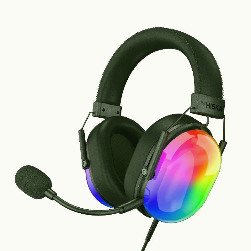 هدفون گیمینگ حرفه‌ای روی میز کامپیوتر با نورپردازی RGB
